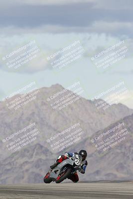 media/Nov-16-2025-Race Pace (Sun) [[8c5fa54630]]/Verified Riders/5-Turn 9 (1135am)/